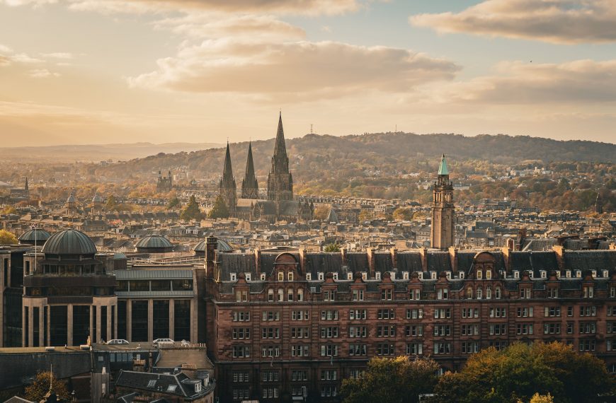 A city view of Aberdeen skyline